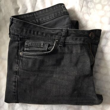 темно серые джинсы: Джинсы L (EU 40), цвет - Черный