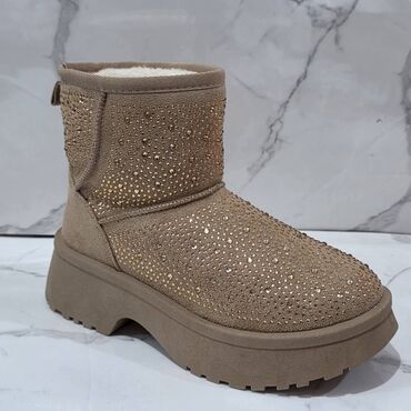 Čizme: Čizme, 38 — 9