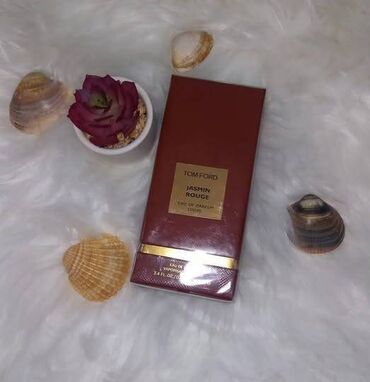 aldehidni parfemi: Women's perfume, Replica