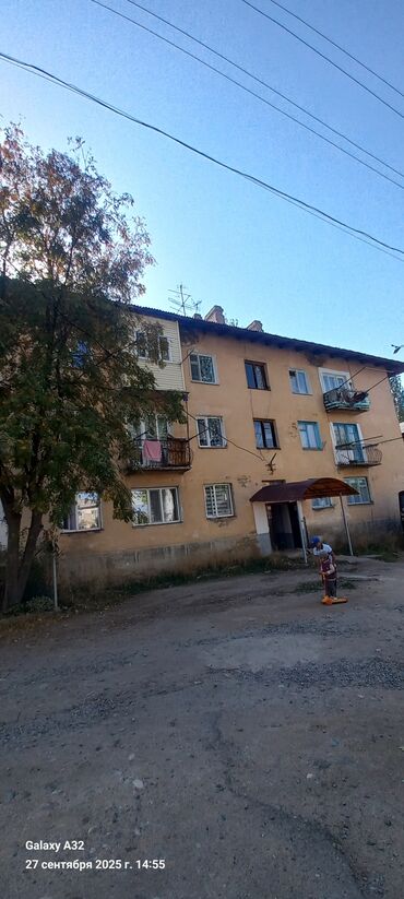 продаю дачу в караколе: 3 бөлмө, 70 кв. м, Хрущевка, 1 кабат, Эски ремонт