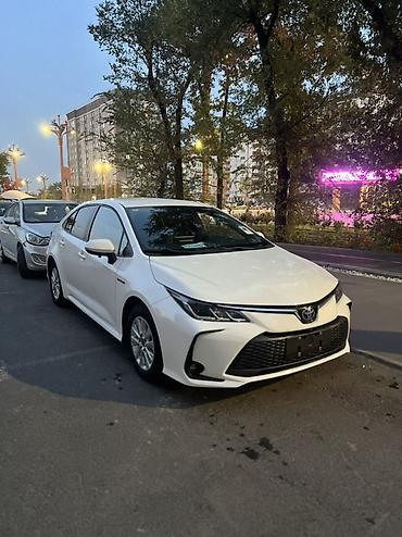 lexus rx 2008: Toyota Corolla: 2023 г., 1.8 л, Вариатор, Гибрид, Седан — 3