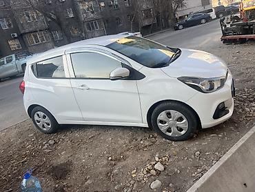 Chevrolet: Chevrolet Spark: 2016 г., 1 л, Вариатор, Бензин, Хэтчбэк — 3