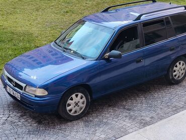 banklarda satilan masinlar: Opel Astra: 1.6 л | 1997 г. | 50000 км Универсал