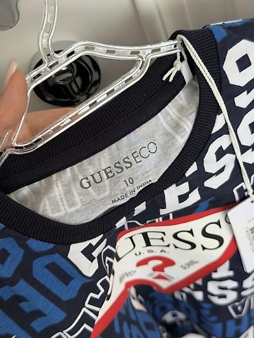 saat guess: Futbolka, Uniseks, 9 - 10 yaş — 2