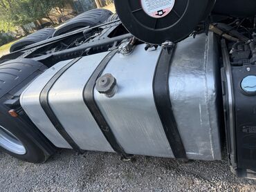 прицеп на вольво: Тягач