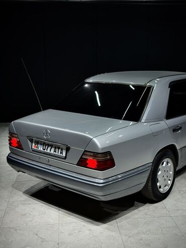 Mercedes-Benz: Mercedes-Benz W124: 1994 г., 2.2 л, Механика, Бензин, Седан — 6