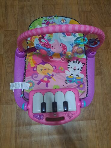 вещи для новорождённого: Fisher price
baby gym