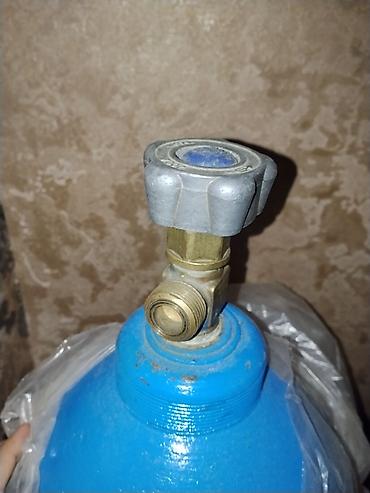 Газовые баллоны: Oksigen balonu Ehtiyac olmadığı üçün satılır çatdırılma yoxdur — 2