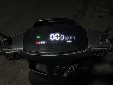 Mopedlər,skuterlər: - F806, 2100 km — 4