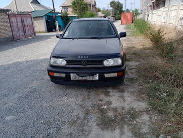 гольф каунтри: Volkswagen Golf: 1992 г., 1.8 л, Механика, Бензин, Хэтчбэк