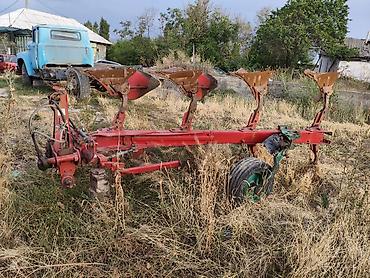 кводроцикл мото: Навесной оборотный плуг, 4-корпусный - Конструкция: 4 отвала — 1