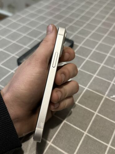 Apple iPhone: IPhone 13 mini, Б/у, 128 ГБ, Белый, Защитное стекло, Чехол, 78 % — 6