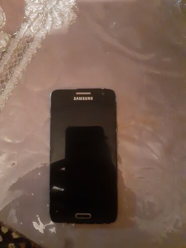i phone 4s: Samsung i8000 Omnia II, 16 GB