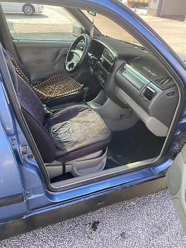 s420 1992: Volkswagen Vento: 1993 г., 1.8 л, Механика, Седан — 3