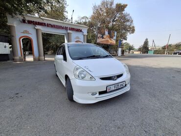 шыны на трактор: Honda Fit: 2002 г., 1.3 л, Вариатор, Бензин, Хетчбек