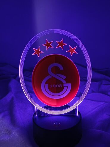 Stol lampaları: LED akril işıqlandırılan stolüstü dekor – futbol klub loqolu - Şəffaf — 8