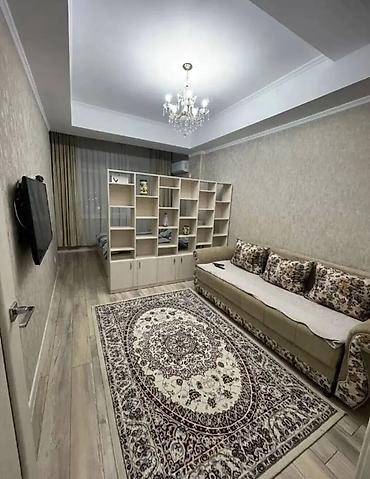 деньги под залог квартиры: Сдаётся уютная студия с зонированием спальной области стеллажом — 3