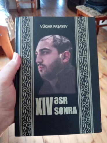 Digər kitablar və jurnallar: Vüqar Paşayevin "XIV əsr sonra" adlı kitabı. Qara rəngli, üzərində lalafo.az -da Digər kitablar və jurnallar: Vüqar Paşayevin "XIV əsr sonra" adlı kitabı. Qara rəngli, üzərində