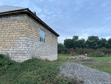 ev satilir: 5 комнат, 200 м², Нет кредита, Средний ремонт