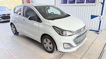 Chevrolet Spark: 2018 г., 1 л, Автомат, Бензин, Хэтчбэк