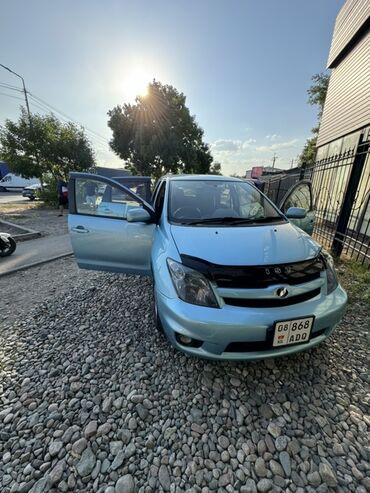 авто в рассрочку без первоначального взноса: Toyota ist: 2005 г., 1.5 л, Автомат, Бензин, Хэтчбэк