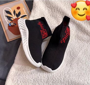 Кроссовки и спортивная обувь: Skechers, Размер: 39, цвет - Черный, Новый