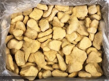 Зоотовары: Замороженные куриные наггетсы (просроченные) на корм для собак и кошек
