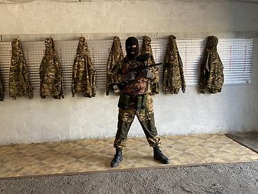 пулька: Пейнтбольный комплект и экипировка для игры Описание: - Маркер — 2