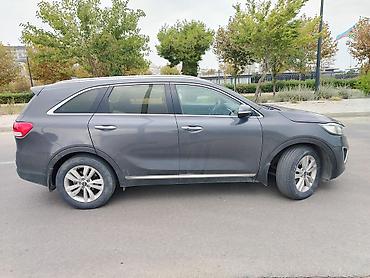 Kia: Kia Sorento SUV - Kuzov: 5 qapılı, tünd boz rəng - Mühərrik: GDI — 3