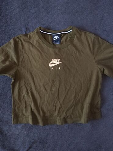 Majice kratkih rukava: Nike, S (EU 36), bоја - Maslinasto zelena