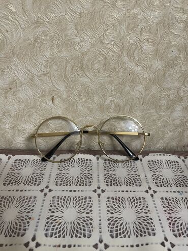 умные очки: Продаются круглые очки не для зрения бу