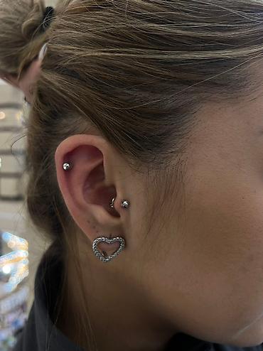 Пирсинг: Прокол ушей профессиональным мастером. — Только стерильные инструменты — 10