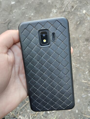 телефон j2: Samsung Galaxy J2 Core, Б/у, 8 GB, цвет - Черный, 1 SIM