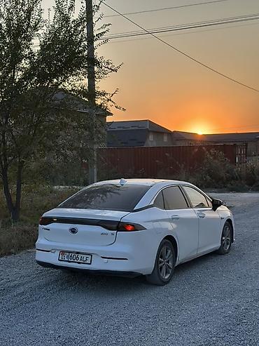 аккумулятор 100: GAC Aion S — электрический седан белого цвета. SOH 91 Запас хода с — 3