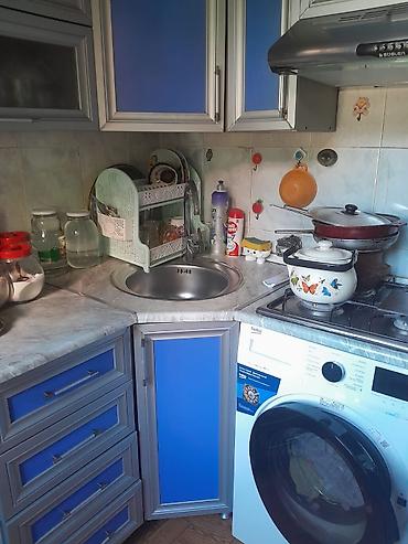 divar peçi: Neftçilər metrosu yaxınlığında mətbəx mebeli satılır. Ünvandan gəlib — 4