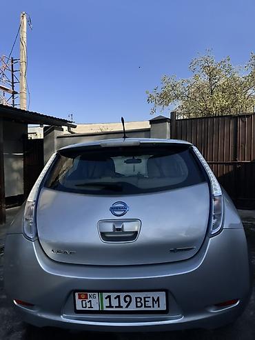 ауди а6 с8: Nissan Leaf: 2012 г., Хэтчбэк — 8
