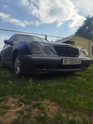 210 милениум: Mercedes-Benz A 210: 1999 г., 2.2 л, Механика, Дизель, Седан