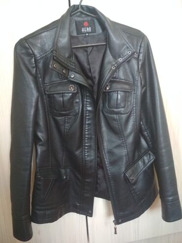 Куртки: Женская куртка 3XL (46), цвет - Черный