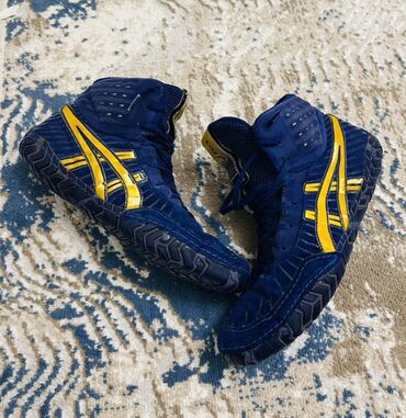 спортивные бриджи мужские: Мужские кроссовки, 39, Asics, Б/у, цвет - Синий, Самовывоз, Платная доставка