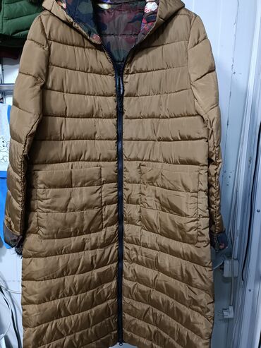 зимный красовки: Куртка Деми
двухсторонний
Размер 44-46