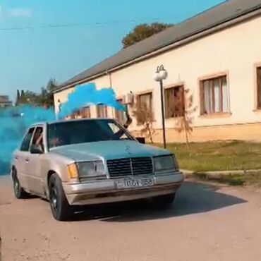 nol7 turbo az: Mercedes-Benz 230: 2.3 l | 1990 il Sedan