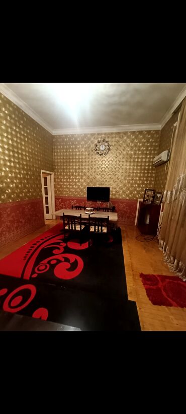 Uzunmüddətli kirayə mənzillər: Kamsamol bina evi 1 ci mertebe artimasinda heyetide var 2 otag bir zal -da lalafo.az — 2 Uzunmüddətli kirayə mənzillər: Kamsamol bina evi 1 ci mertebe artimasinda heyetide var 2 otag bir zal — 2