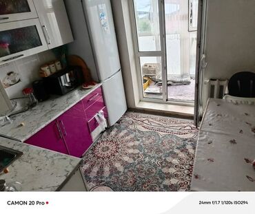 снять квартиру в заре: 2 бөлмө, 58 кв. м, 105-серия, 3 кабат, Косметикалык ремонт