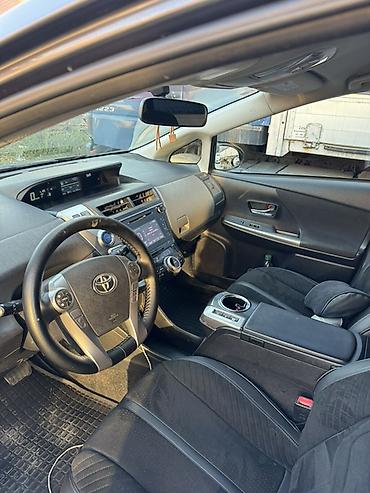 Toyota: Toyota Prius V: 2016 г., 1.8 л, Вариатор, Гибрид, Минивэн — 3
