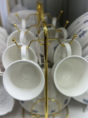 офисная посуда: Набор посуды с подставкой для кружек - Элегантный сервиз в