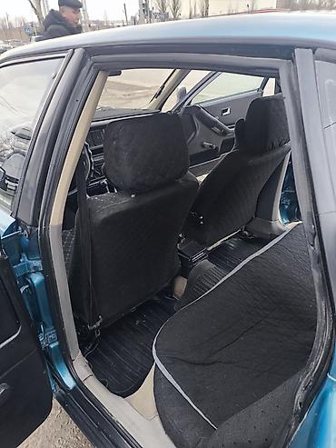 Audi: Audi 80: 1990 г., 1.8 л, Механика, Бензин, Седан — 7