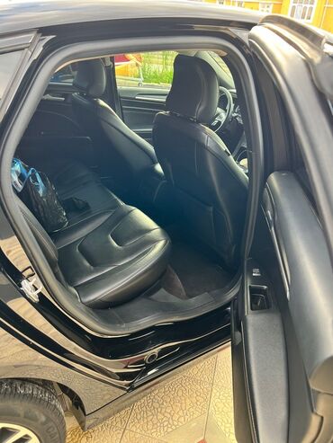 Ford: Ford Fusion: 2 l | 2016 il 235000 km Sedan — 4