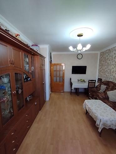 kirayə ev zabrat 1: Sumqayıt şəhəri, 13 mkr, 9/1 i, 2 otaq 3 otaqlıya düzəlib,otaqların — 7