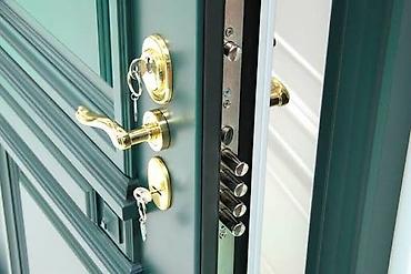 Аварийное вскрытие замков: 24/7 Ремонт и реставрация замков Также замена входных дверях ручек и — 8