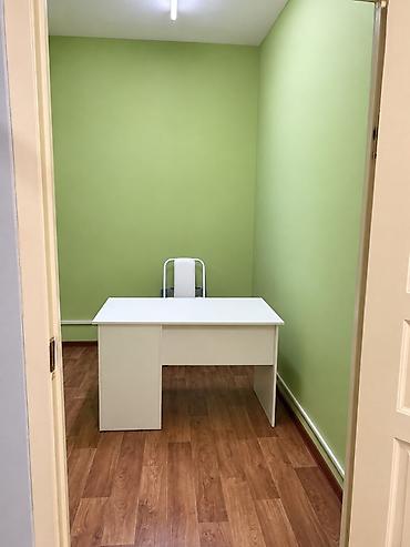 Аренда коммерческой недвижимости: Сдаю Офисный кабинет: 8 м², С ремонтом, С отдельным санузлом — 8